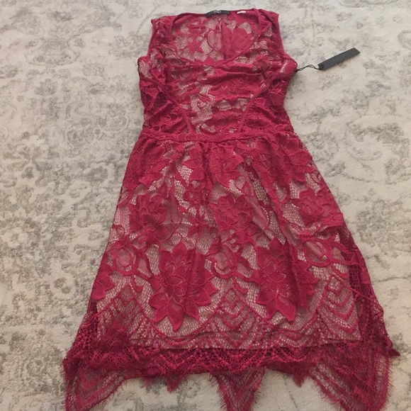 Tart lace red dress - Picture 3 of 5
